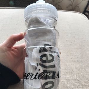 Aerie Water bottle w/ matching Face Towel